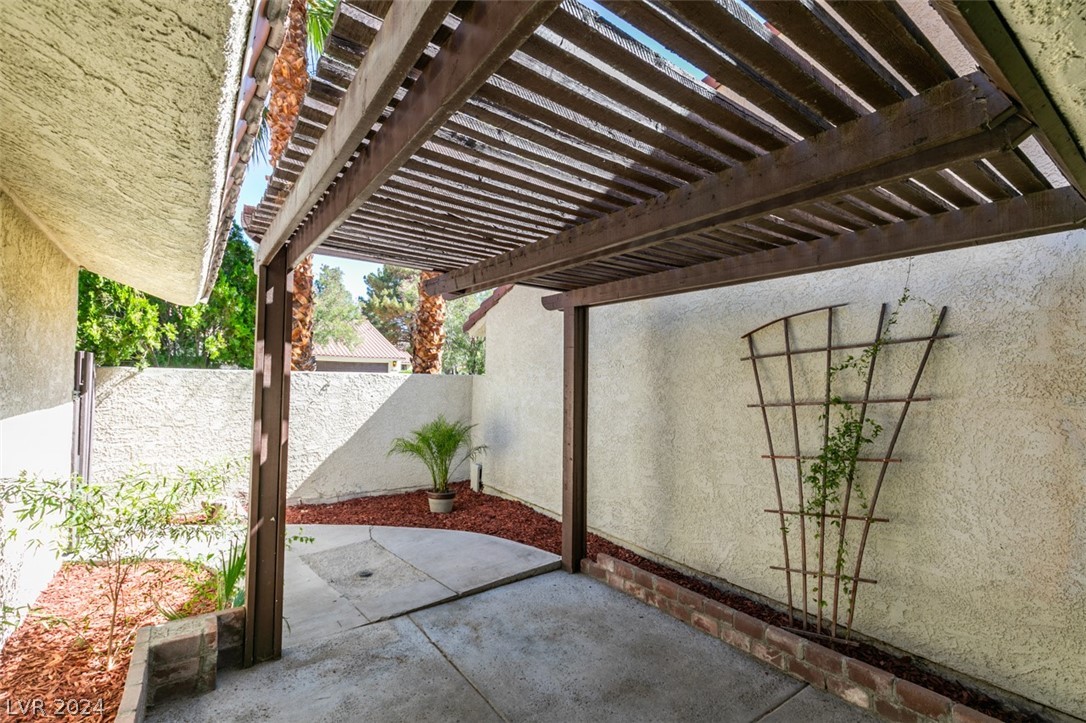 2809 Glendevon Circle -