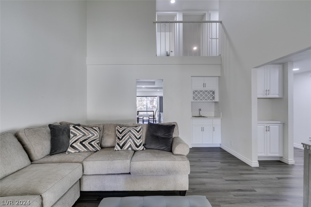 2809 Glendevon Circle -