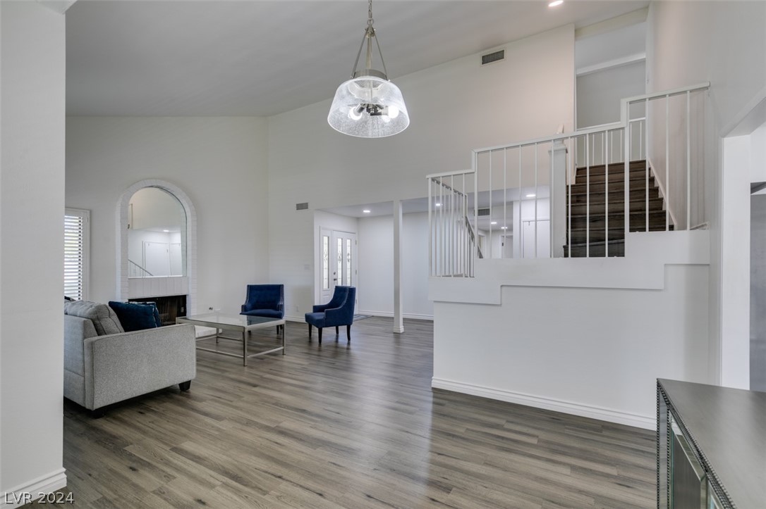 2809 Glendevon Circle -