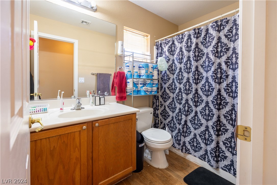6560 Holly Bluff Court