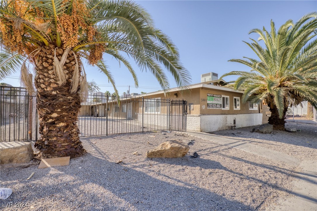 3801 Royal Crest Street