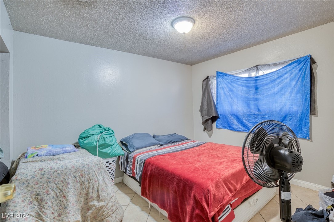 3801 Royal Crest Street