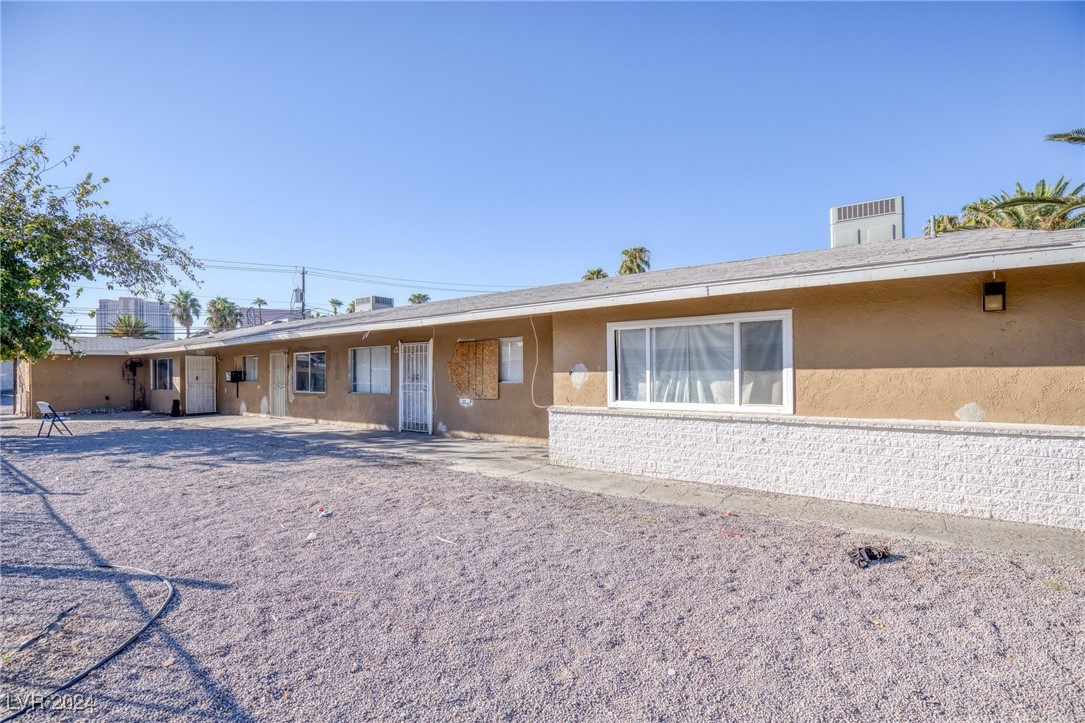 3801 Royal Crest Street