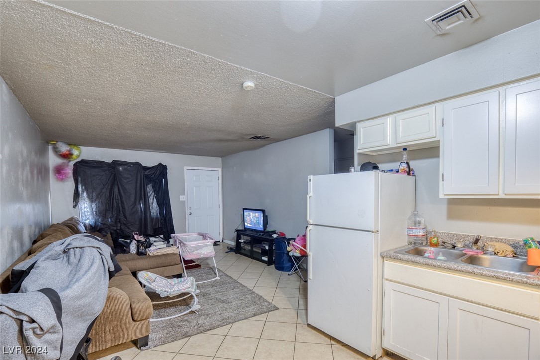 3801 Royal Crest Street