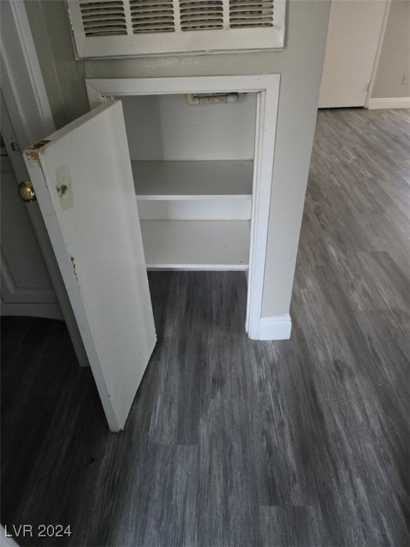 1956 Cosmic Drive 1011