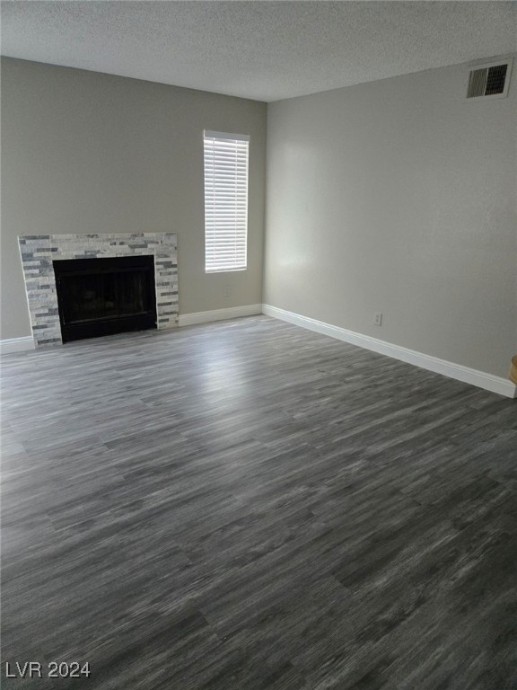 1956 Cosmic Drive 1011