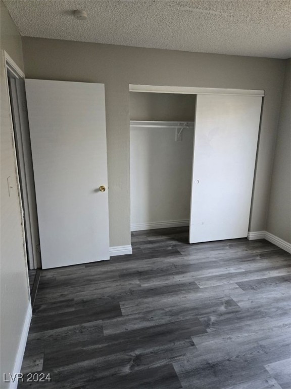 1956 Cosmic Drive 1011