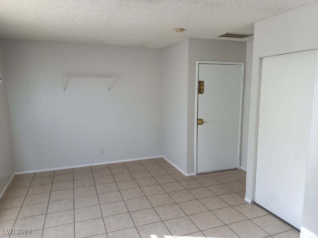 4389 Cy Cliffview Circle 3B