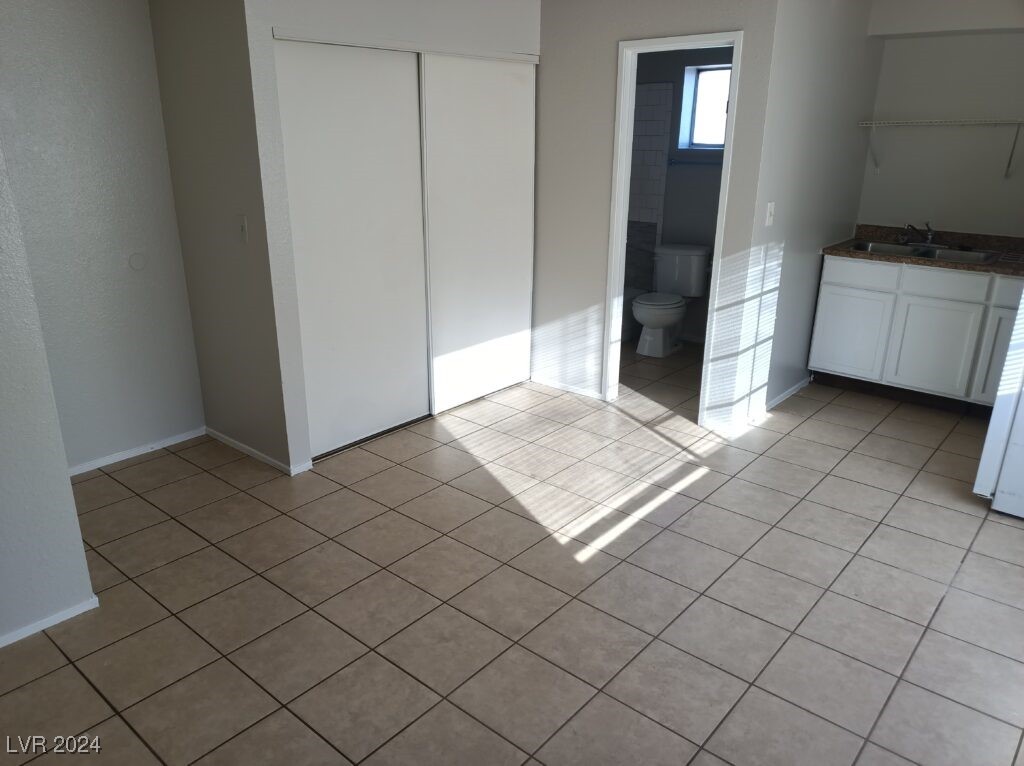 4389 Cy Cliffview Circle 3B