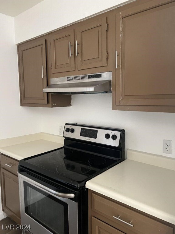 1725 Stewart Avenue 4