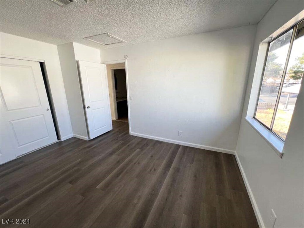 1725 Stewart Avenue 4