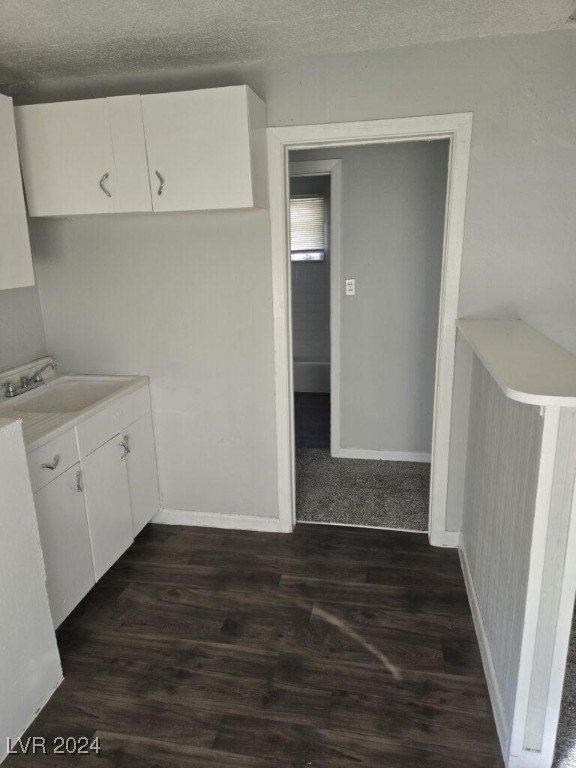 409 West Van Buren Avenue 5