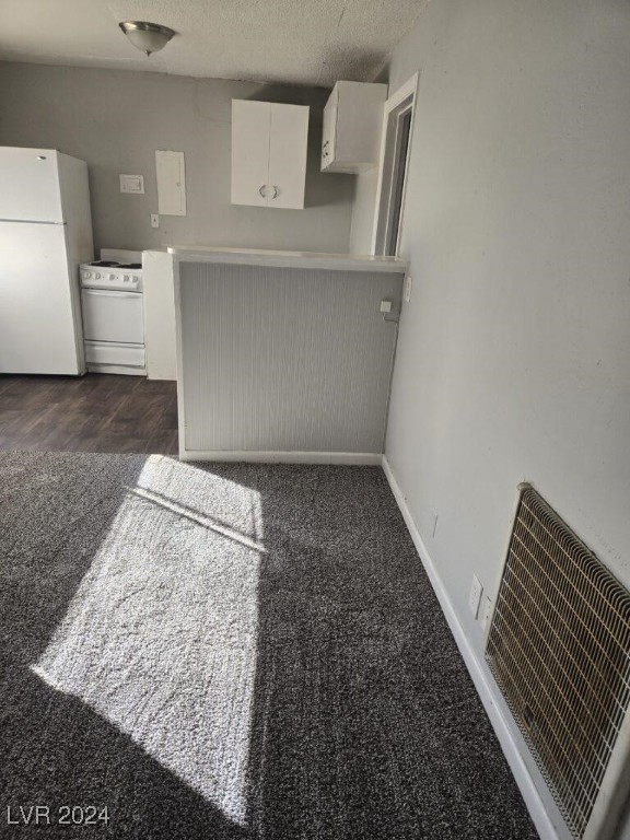 409 West Van Buren Avenue 5