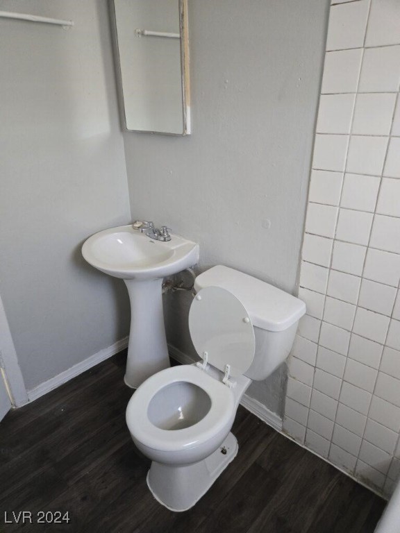 409 West Van Buren Avenue 5