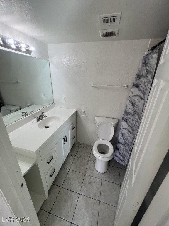 2221 North Jones Boulevard 3