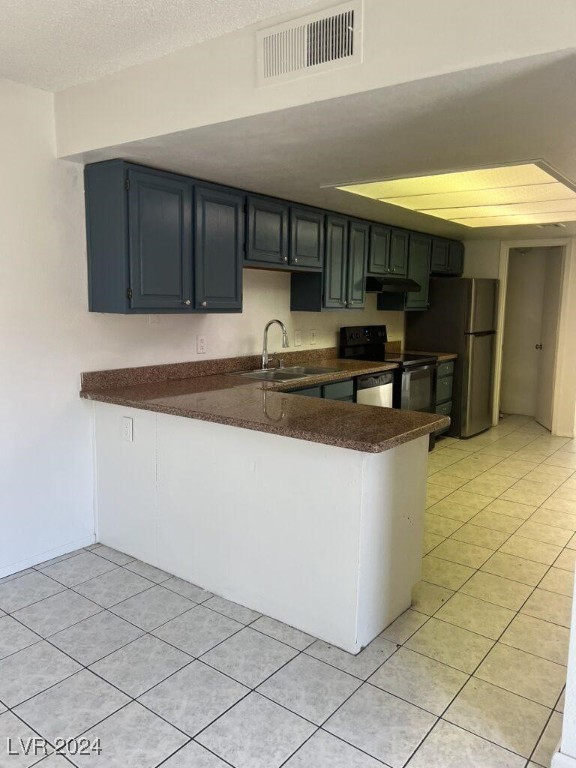 2221 North Jones Boulevard 3