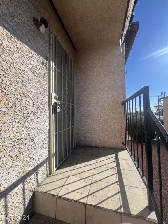 2221 North Jones Boulevard 3