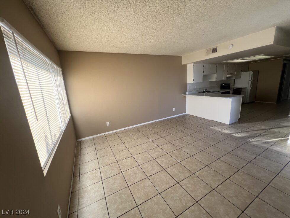 2312 Seco Adobe Circle D