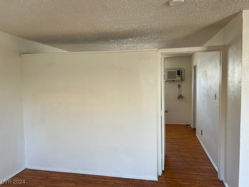 239 West New York Avenue 6