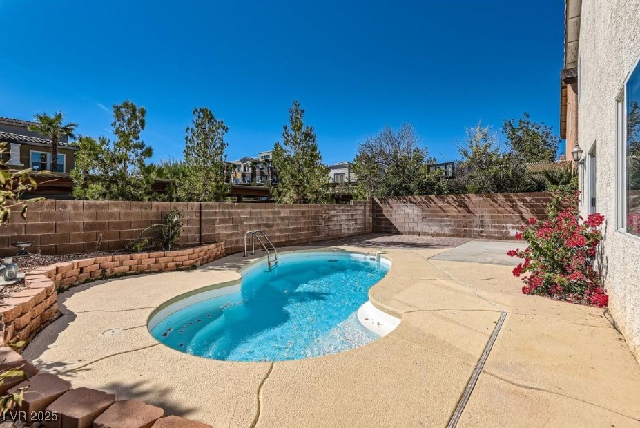 9893 Canyon Peak Drive