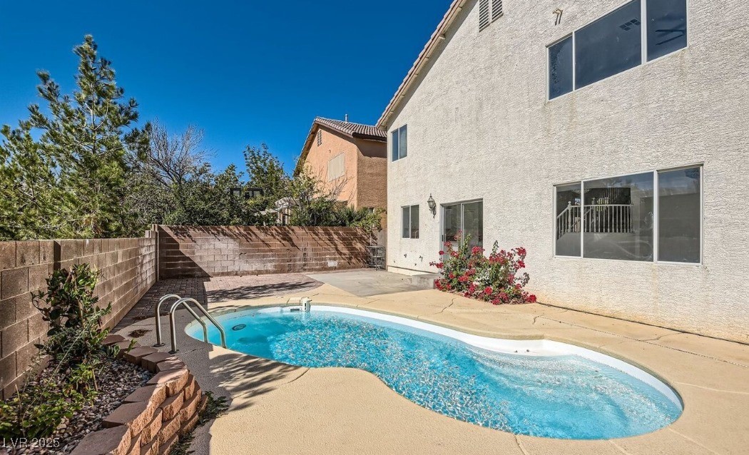 9893 Canyon Peak Drive