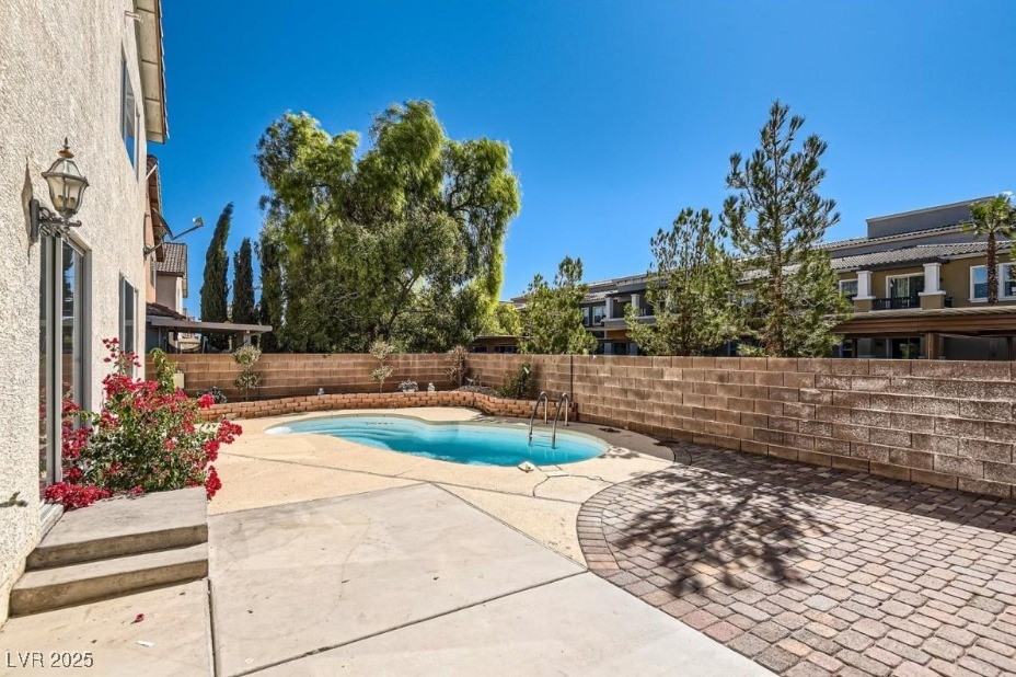 9893 Canyon Peak Drive