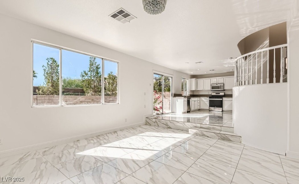 9893 Canyon Peak Drive