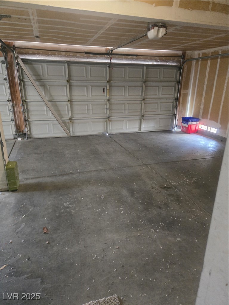2312 Reddon Circle