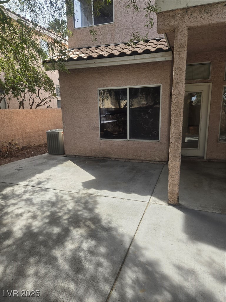 2312 Reddon Circle