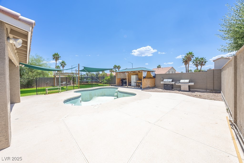 747 Canyon Crest Drive