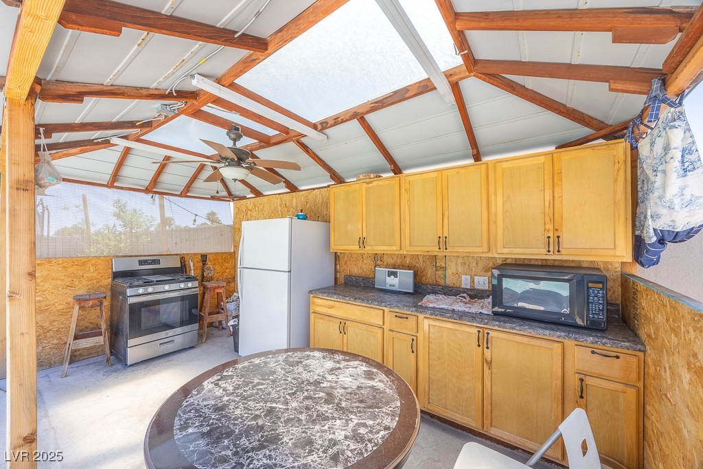 747 Canyon Crest Drive