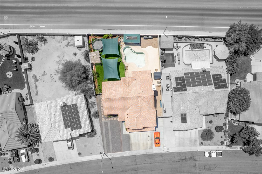 747 Canyon Crest Drive