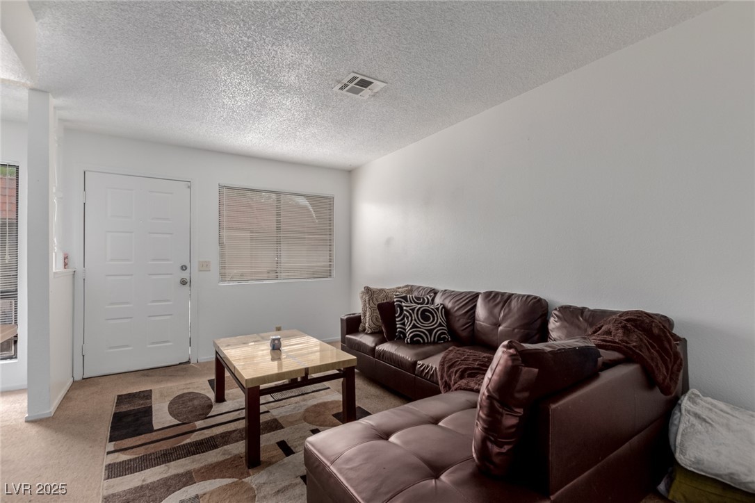 4300 North Lamont Street 209