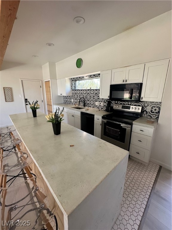2210 Santa Clara Drive