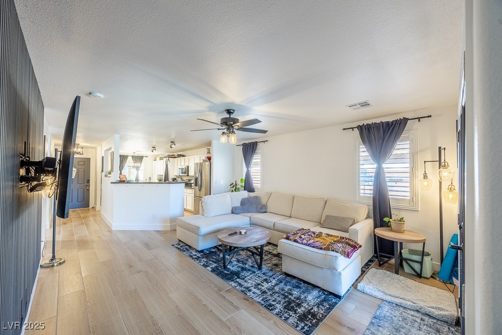 4829 River Splash Avenue