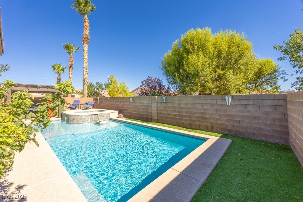 4829 River Splash Avenue