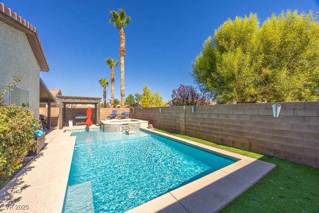 4829 River Splash Avenue