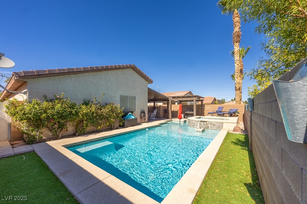 4829 River Splash Avenue