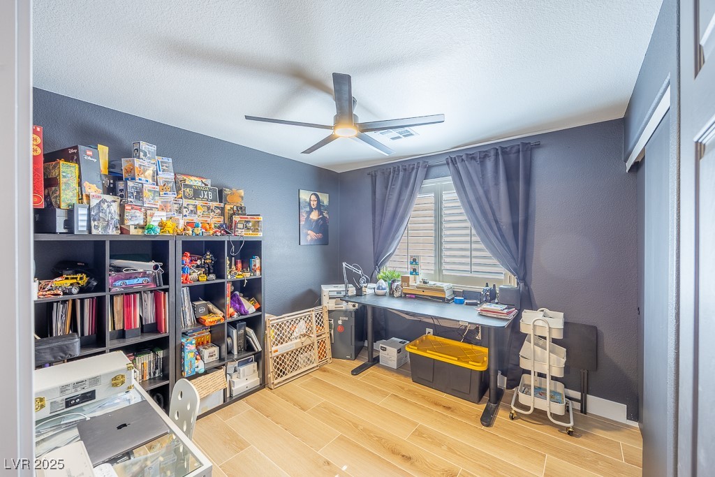 4829 River Splash Avenue