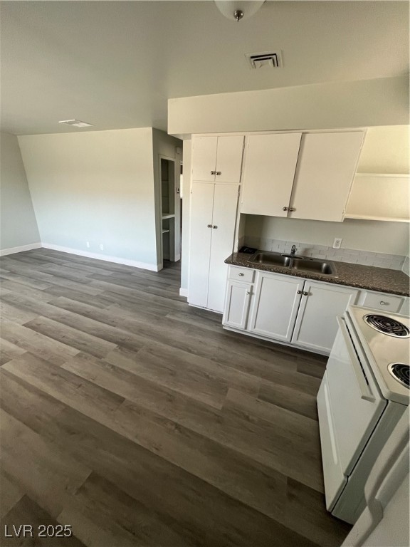 3801 Royal Crest Street