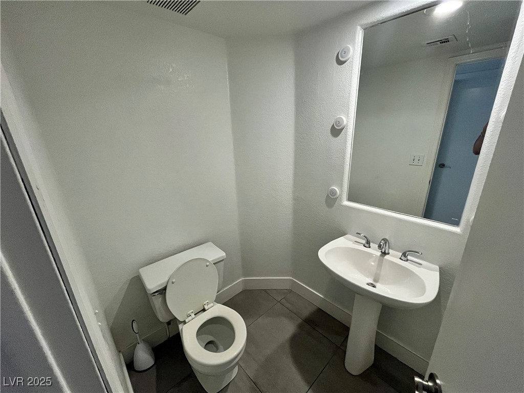 9229 Magic Flower Avenue