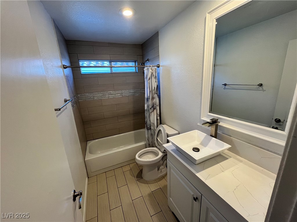 9229 Magic Flower Avenue