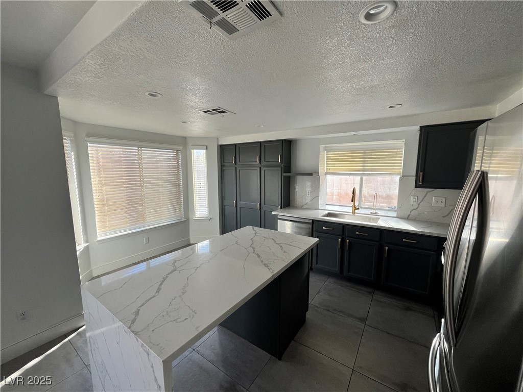 9229 Magic Flower Avenue