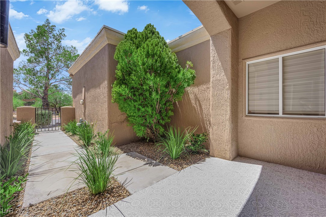 9452 Gold Mountain Drive