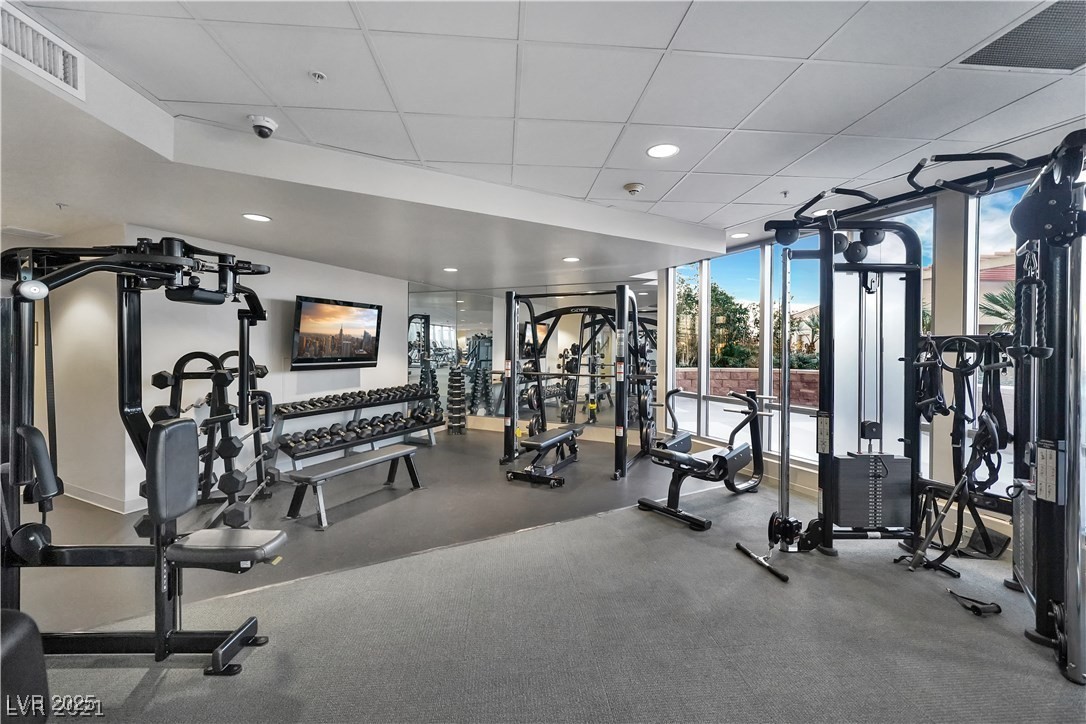 200 West Sahara Avenue 3802