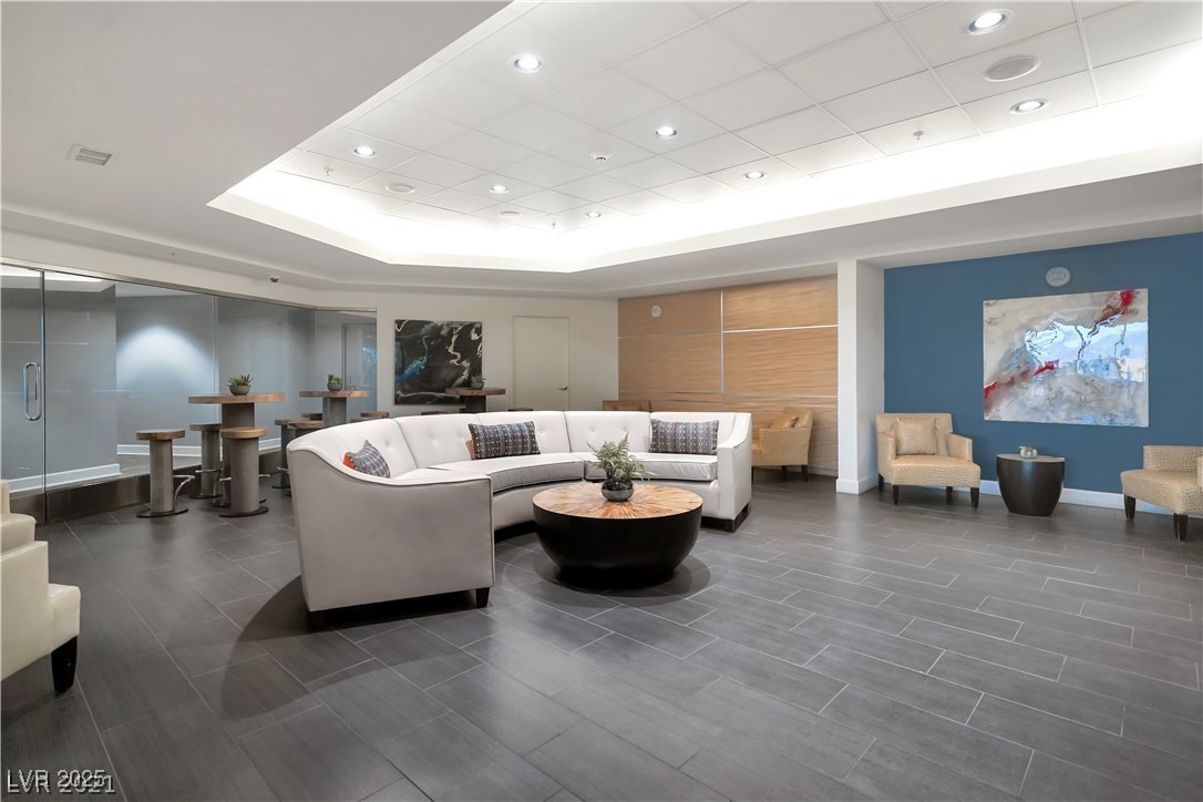 200 West Sahara Avenue 3802