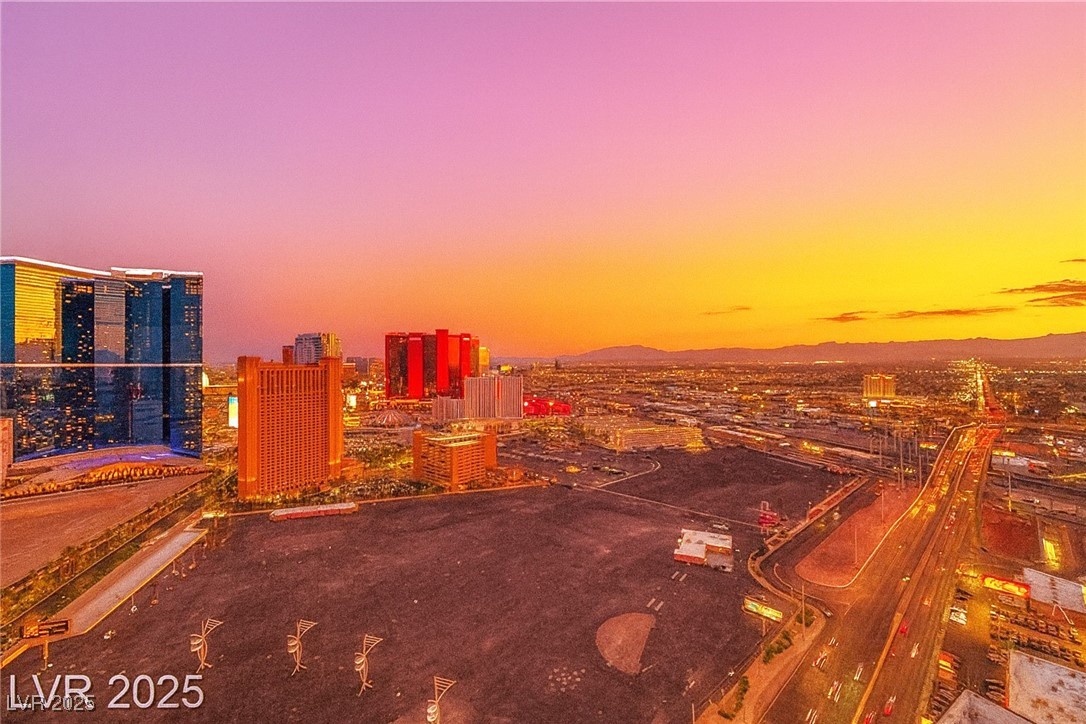 200 West Sahara Avenue 3802