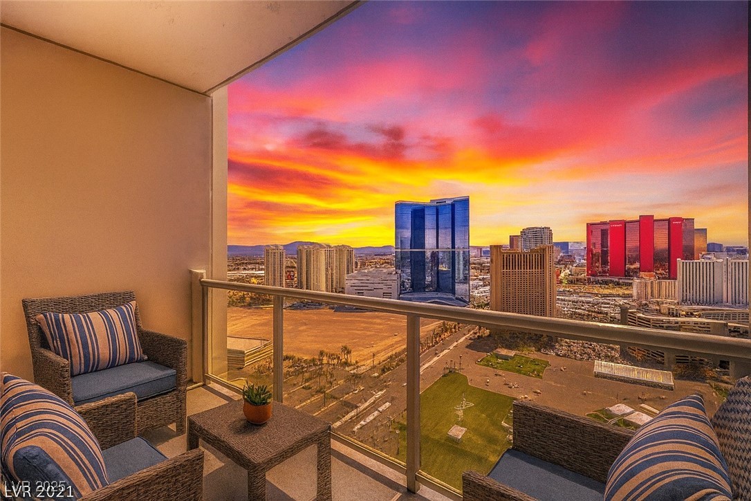 200 West Sahara Avenue 3802