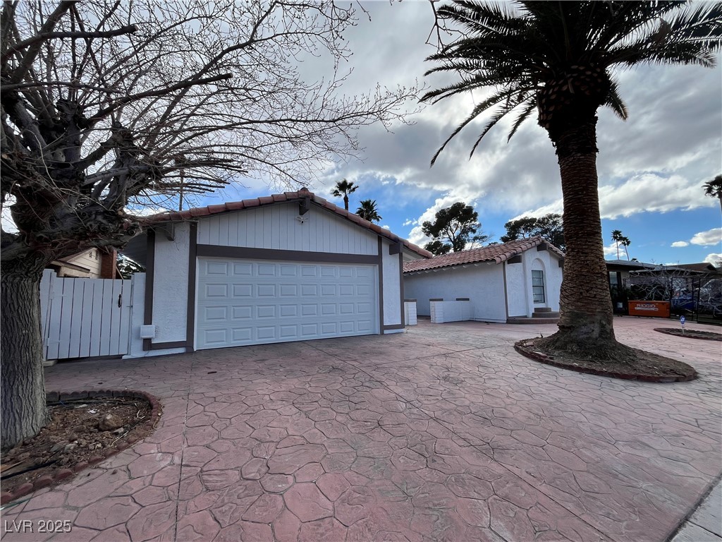 6191 Bullion Boulevard