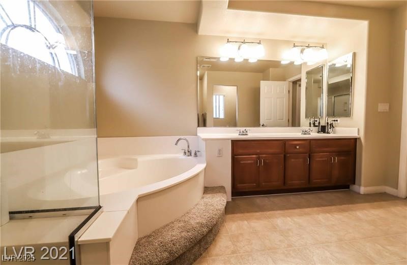 8450 Bismark Sapphire Street